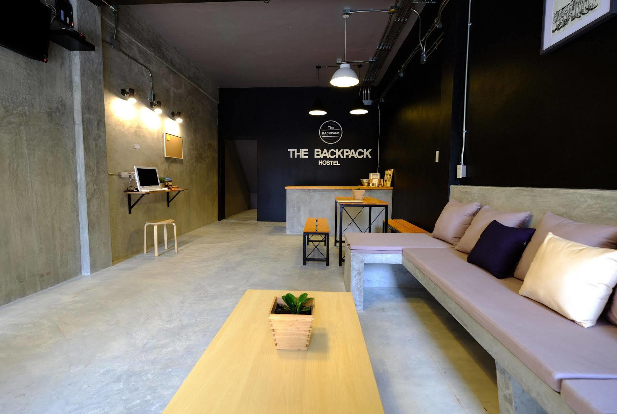 The Backpack Hostel Bangkok Exterior photo