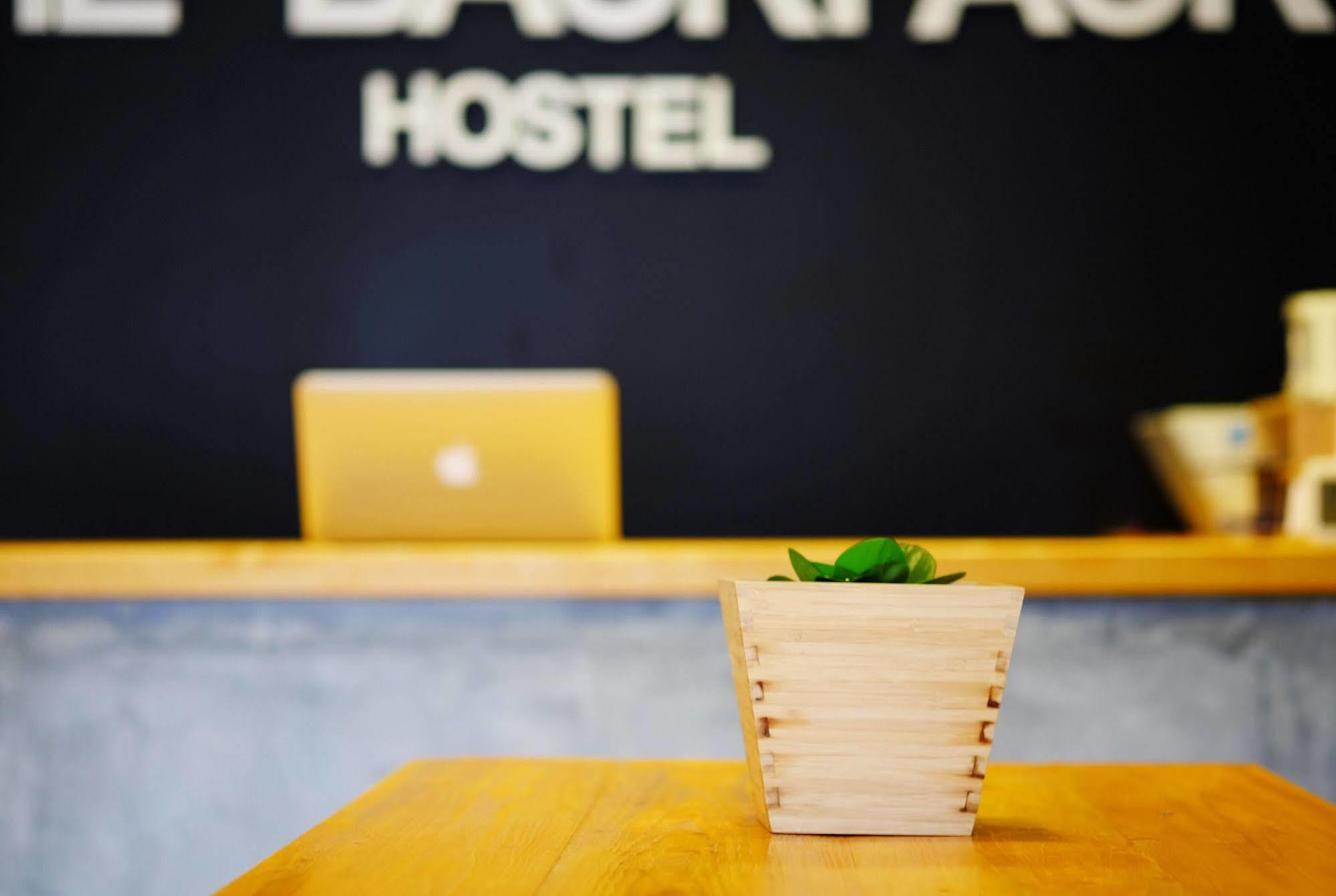 The Backpack Hostel Bangkok Exterior photo