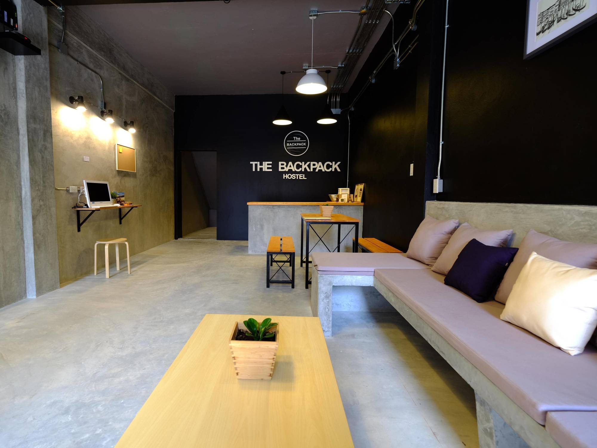 The Backpack Hostel Bangkok Exterior photo